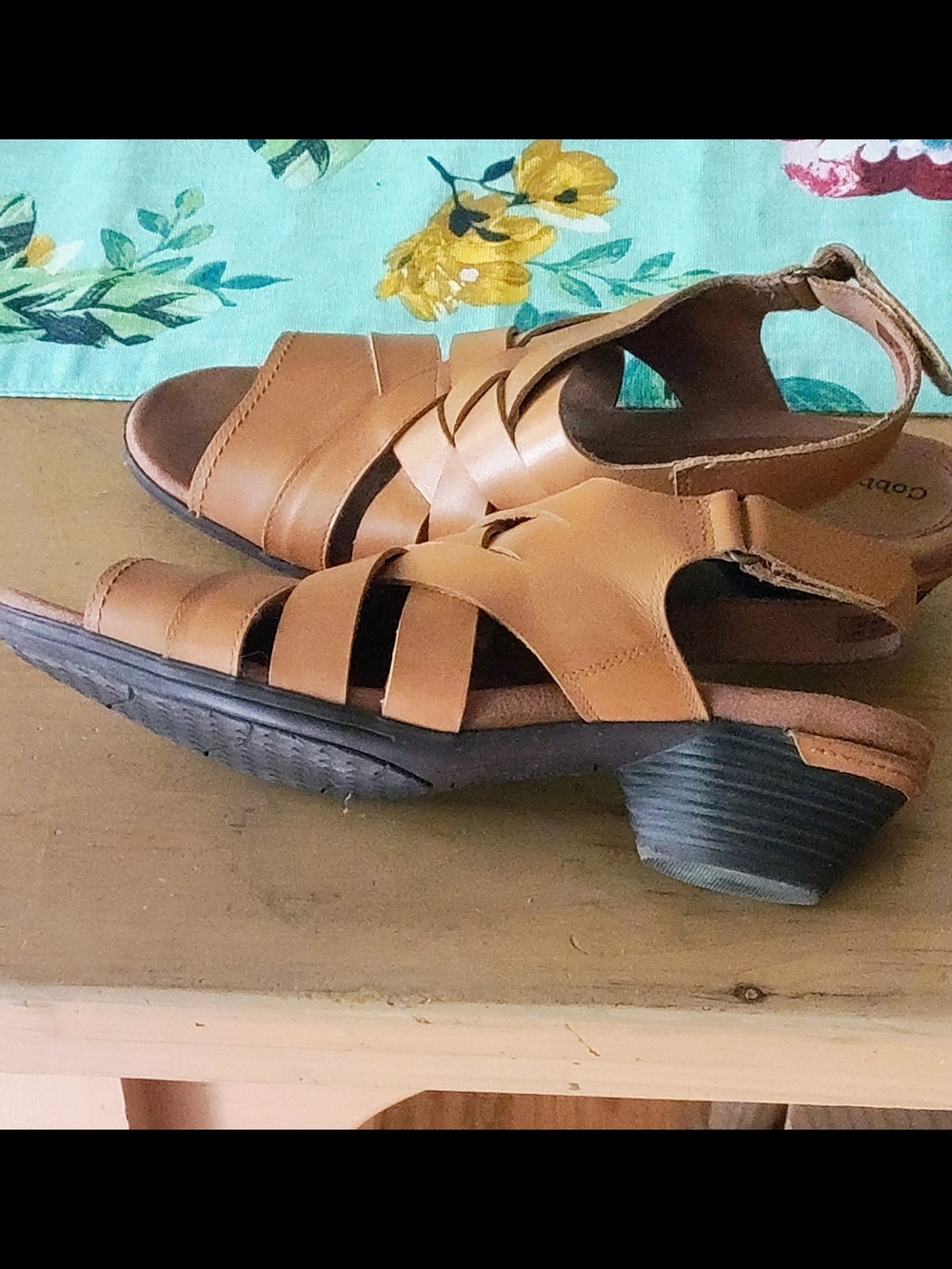 Cobb Hill - 12M - Tan Leather Strappy Sandals